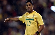 星空体育官网-AC米兰客场顽强逼平那不勒斯 暂居意甲积分榜次席